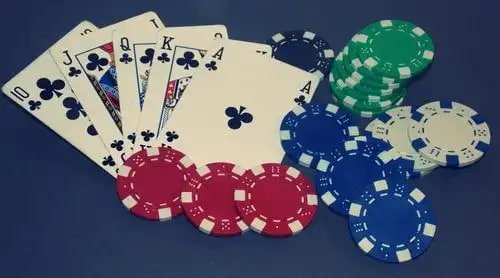 Contoh slip taruhan Slip taruhan Kepala Number dengan konfirmasi nominal dan angka pilihan